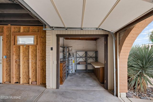 952 W Camino Asturias, Green Valley, AZ 85622