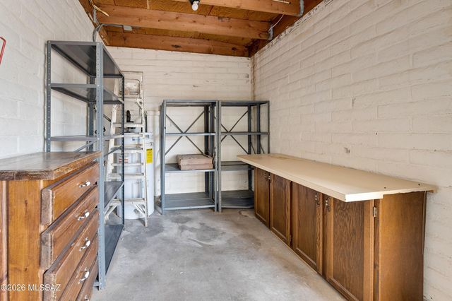 952 W Camino Asturias, Green Valley, AZ 85622