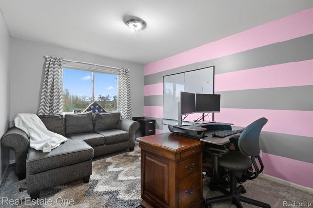 43275 Pond Bluff Drive, Belleville, MI 48111