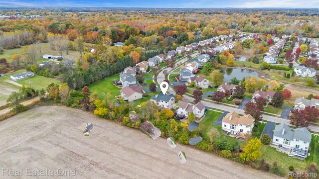 43275 Pond Bluff Drive, Belleville, MI 48111