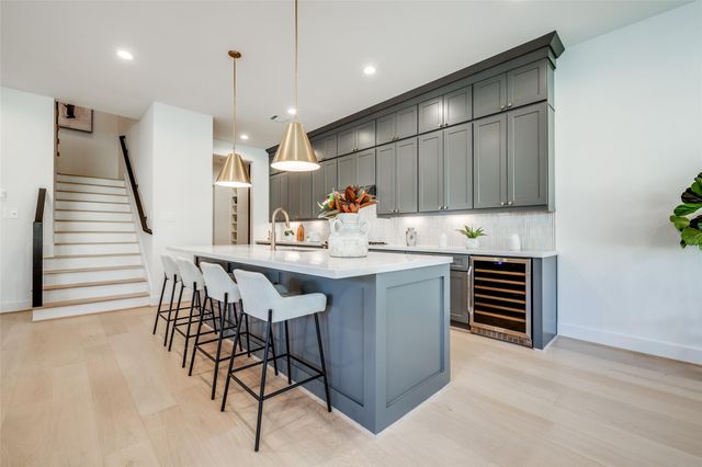 1822 Branard Street B, Houston, TX 77098