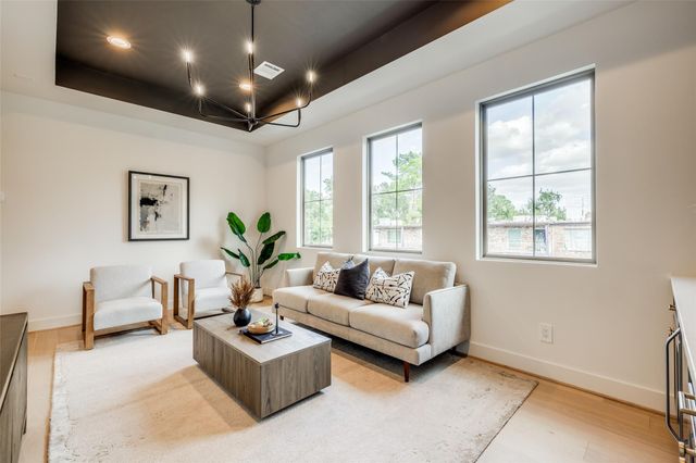 1822 Branard Street B, Houston, TX 77098