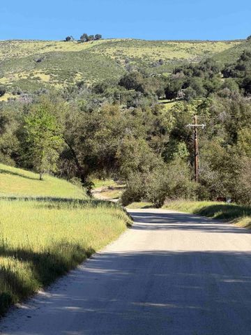 109 Trampa Canyon Road, Carmel Valley, CA 93924