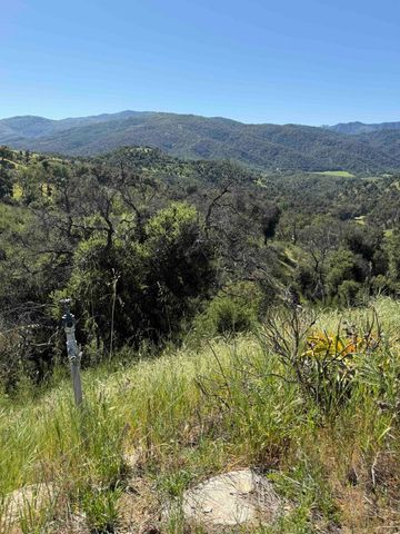 109 Trampa Canyon Road, Carmel Valley, CA 93924