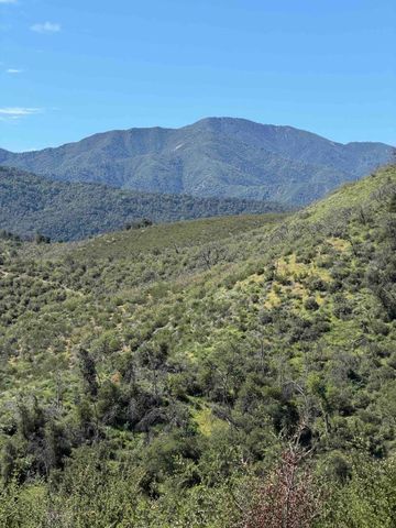 109 Trampa Canyon Road, Carmel Valley, CA 93924