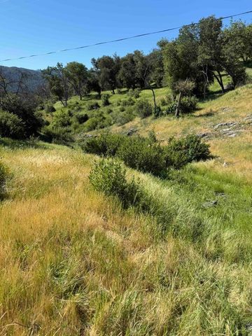 109 Trampa Canyon Road, Carmel Valley, CA 93924