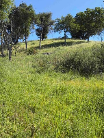 109 Trampa Canyon Road, Carmel Valley, CA 93924