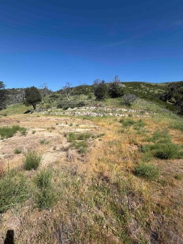 109 Trampa Canyon Road, Carmel Valley, CA 93924