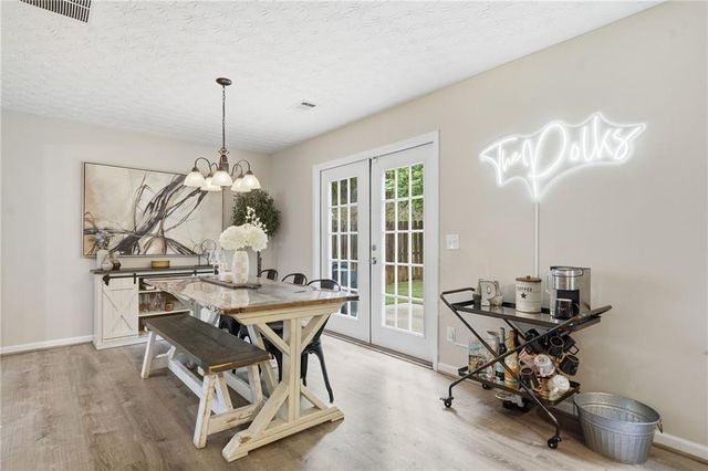 222 Weatherstone Pointe Drive, Woodstock, GA 30188