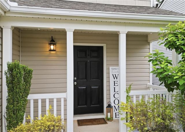 222 Weatherstone Pointe Drive, Woodstock, GA 30188