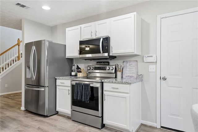 222 Weatherstone Pointe Drive, Woodstock, GA 30188