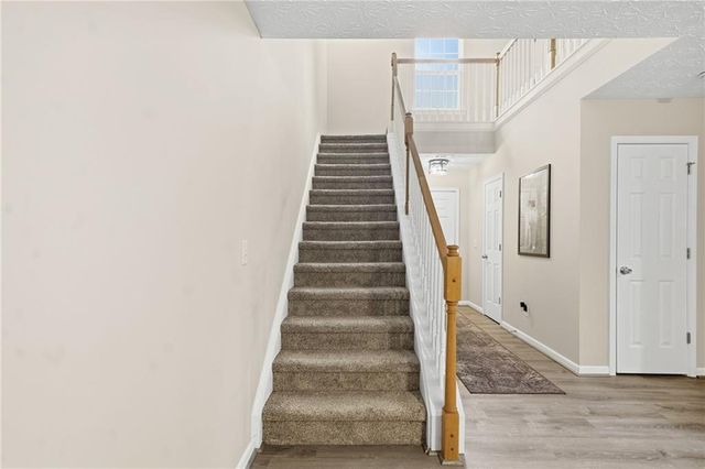 222 Weatherstone Pointe Drive, Woodstock, GA 30188