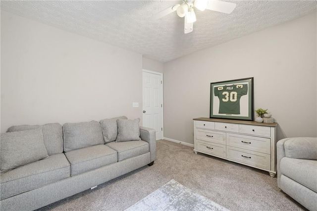 222 Weatherstone Pointe Drive, Woodstock, GA 30188