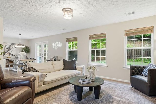 222 Weatherstone Pointe Drive, Woodstock, GA 30188