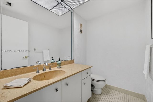 20281 E Country Club Drive 608, Aventura, FL 33180