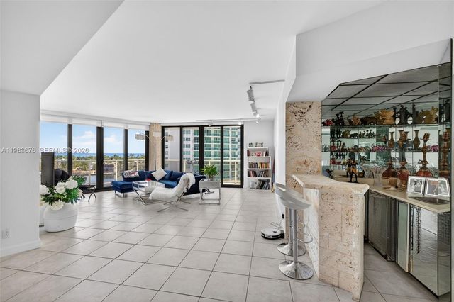 20281 E Country Club Drive 608, Aventura, FL 33180
