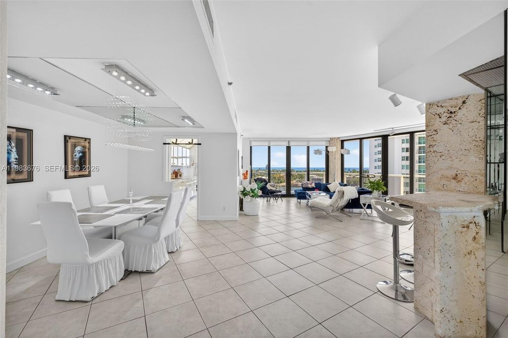 20281 E Country Club Drive 608, Aventura, FL 33180
