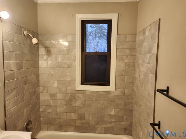 3005 Collins Rd, Richmond, VA 23223