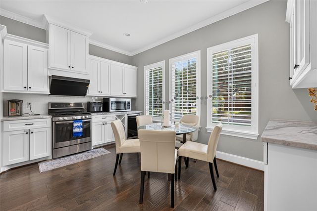 2502 Radcliffe Street, Houston, TX 77007