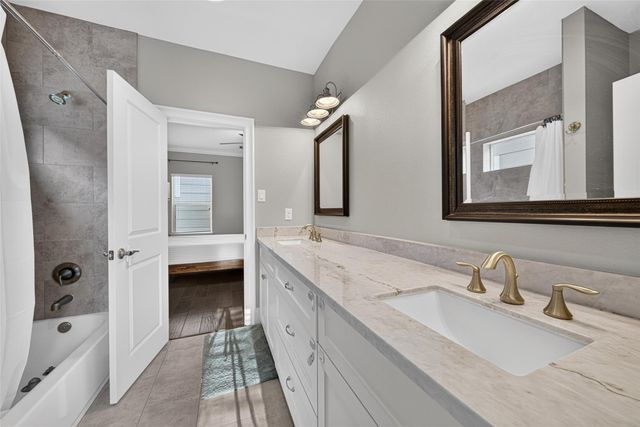 2502 Radcliffe Street, Houston, TX 77007