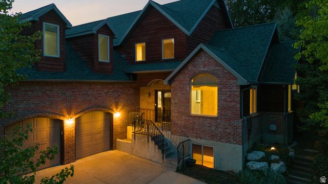 2131 KAYS CREEK DR, Layton, UT 84040