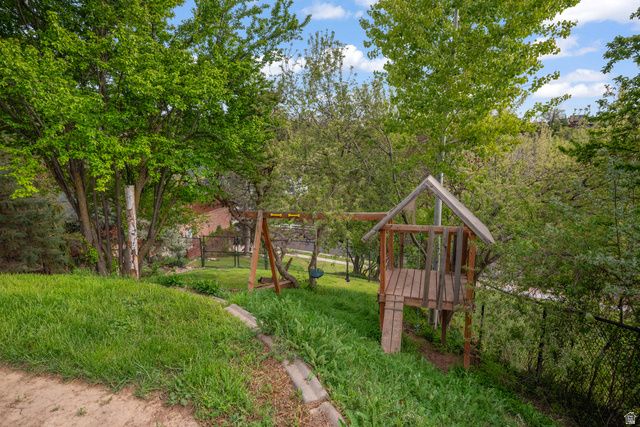 2131 KAYS CREEK DR, Layton, UT 84040