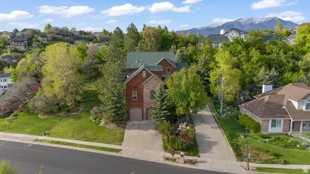 2131 KAYS CREEK DR, Layton, UT 84040