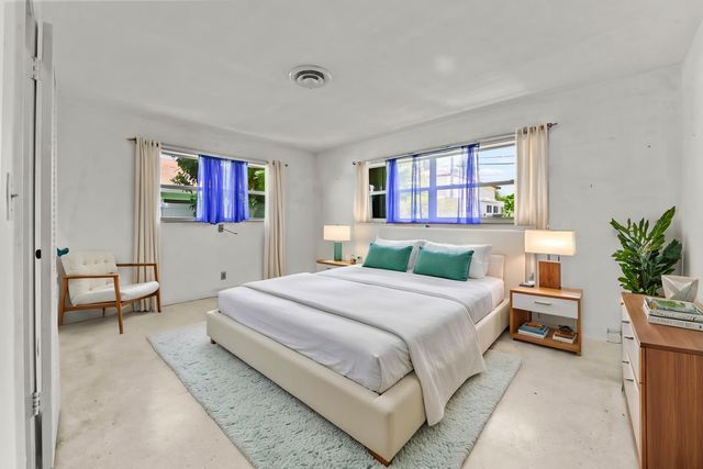 1370 NW 7TH Street, Boca Raton, FL 33486