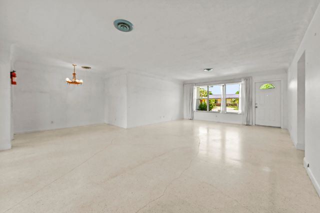 1370 NW 7TH Street, Boca Raton, FL 33486