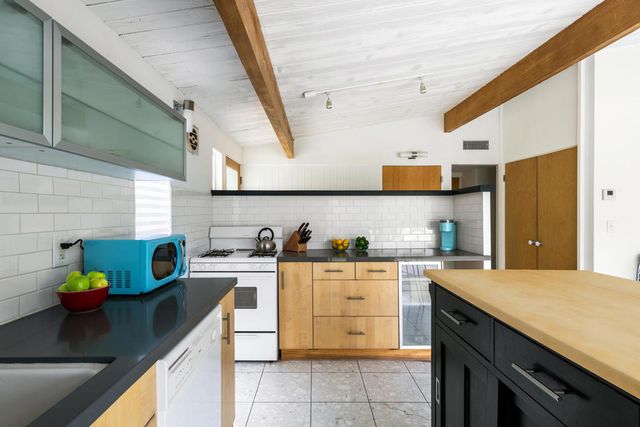 504 E Laurel Circle, Palm Springs, CA 92262