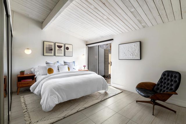 504 E Laurel Circle, Palm Springs, CA 92262