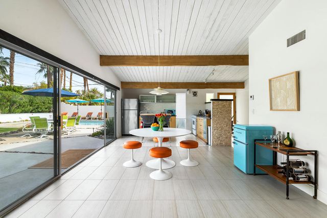 504 E Laurel Circle, Palm Springs, CA 92262