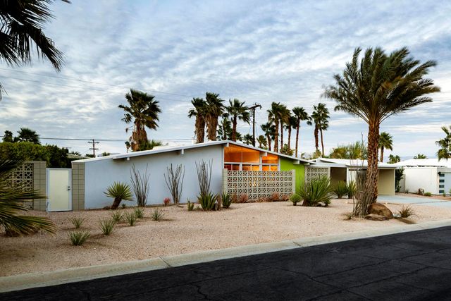 504 E Laurel Circle, Palm Springs, CA 92262