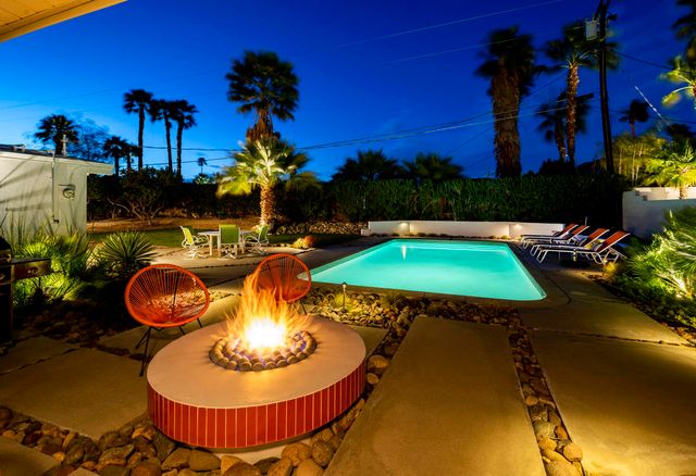 504 E Laurel Circle, Palm Springs, CA 92262