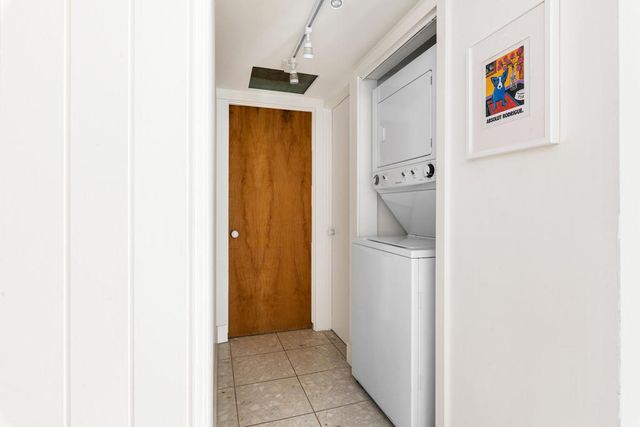 504 E Laurel Circle, Palm Springs, CA 92262