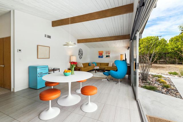 504 E Laurel Circle, Palm Springs, CA 92262