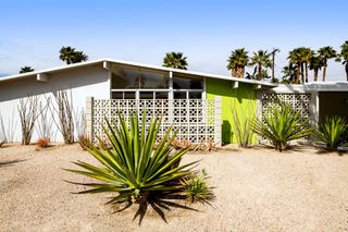 504 E Laurel Circle, Palm Springs, CA 92262