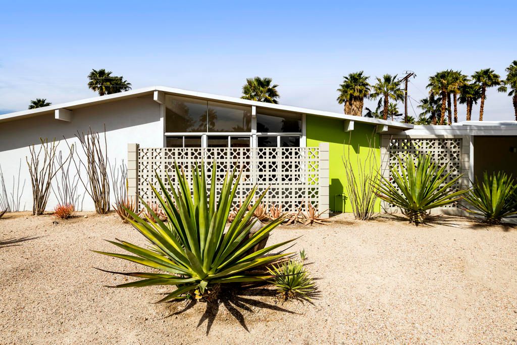 504 E Laurel Circle, Palm Springs, CA 92262