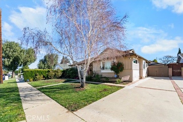 23032 Mobile, West Hills (los Angeles), CA 91307