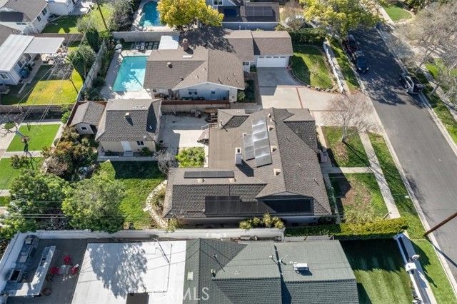 23032 Mobile, West Hills (los Angeles), CA 91307