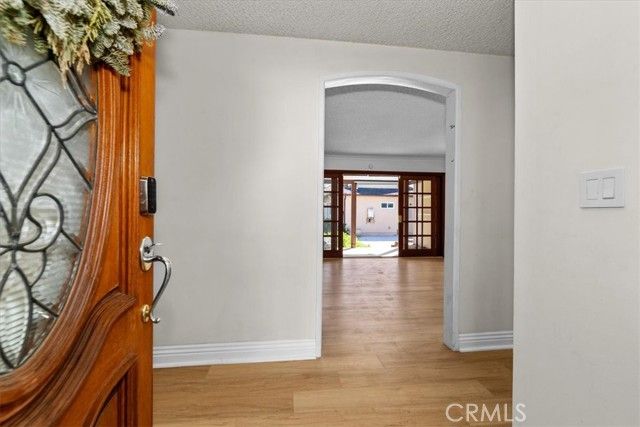 23032 Mobile, West Hills (los Angeles), CA 91307