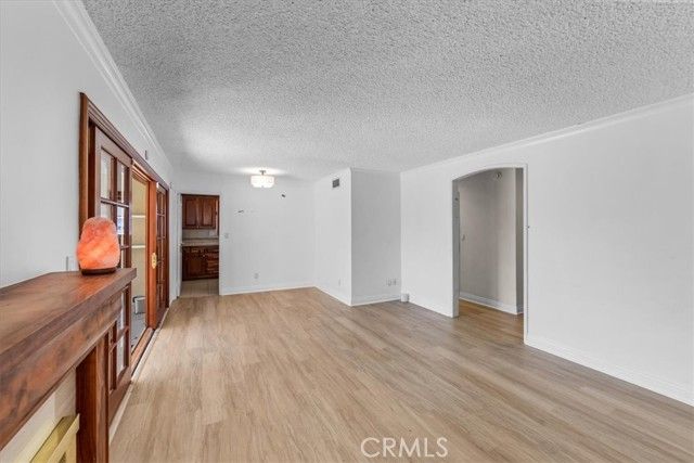 23032 Mobile, West Hills (los Angeles), CA 91307