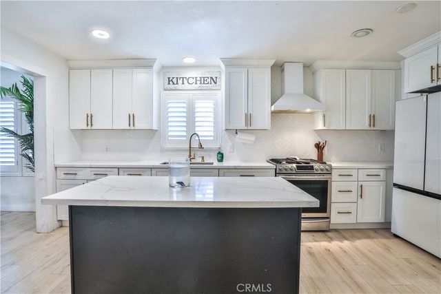 544 W G, Ontario, CA 91762