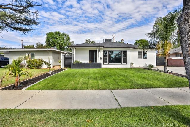 544 W G, Ontario, CA 91762