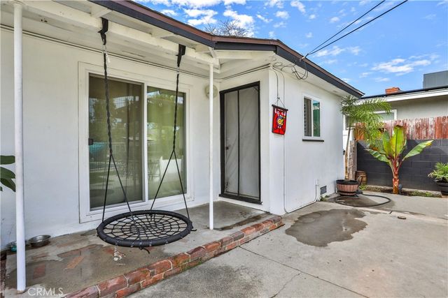 544 W G, Ontario, CA 91762