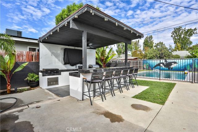 544 W G, Ontario, CA 91762