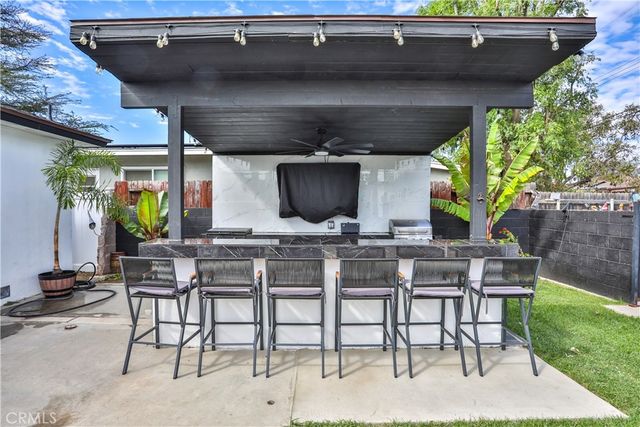 544 W G, Ontario, CA 91762