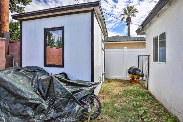 544 W G, Ontario, CA 91762