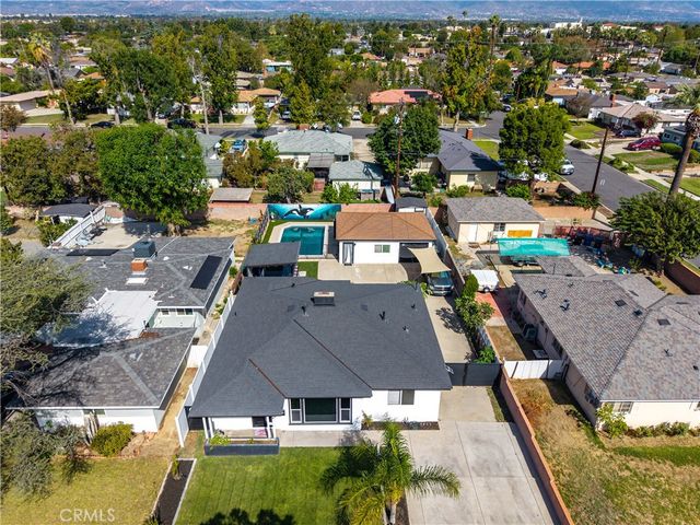 544 W G, Ontario, CA 91762