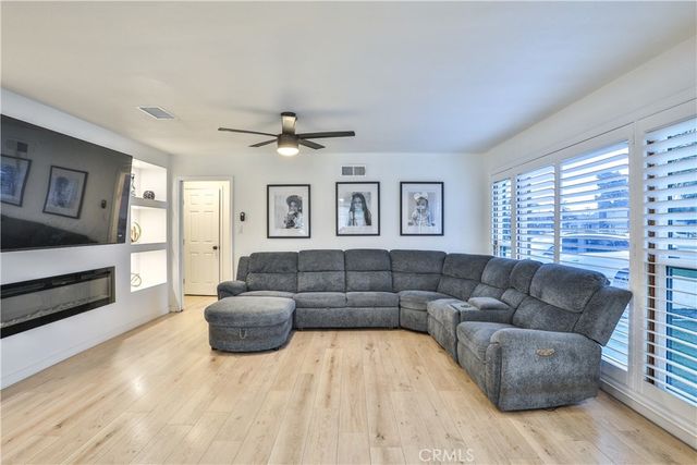 544 W G, Ontario, CA 91762